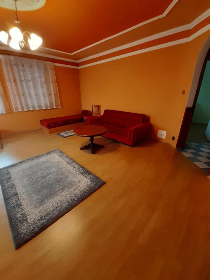 Gábor Pál 1 Apartman 1 szoba Dunafoldvar Esterno foto